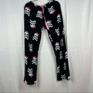 Bobbie Brooks Black Skull Pajama Pants 